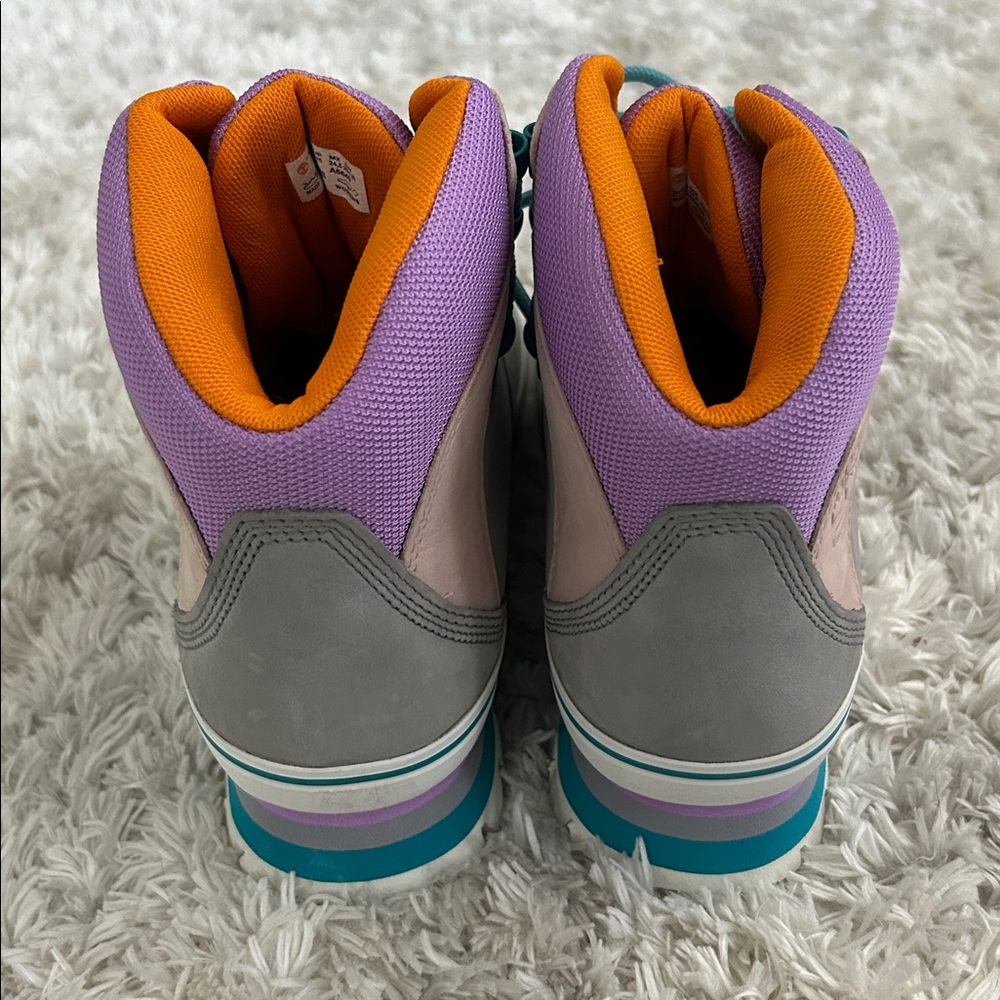 Timberland Gray and Purple Boots with Teal Laces - Picture 7 of 7